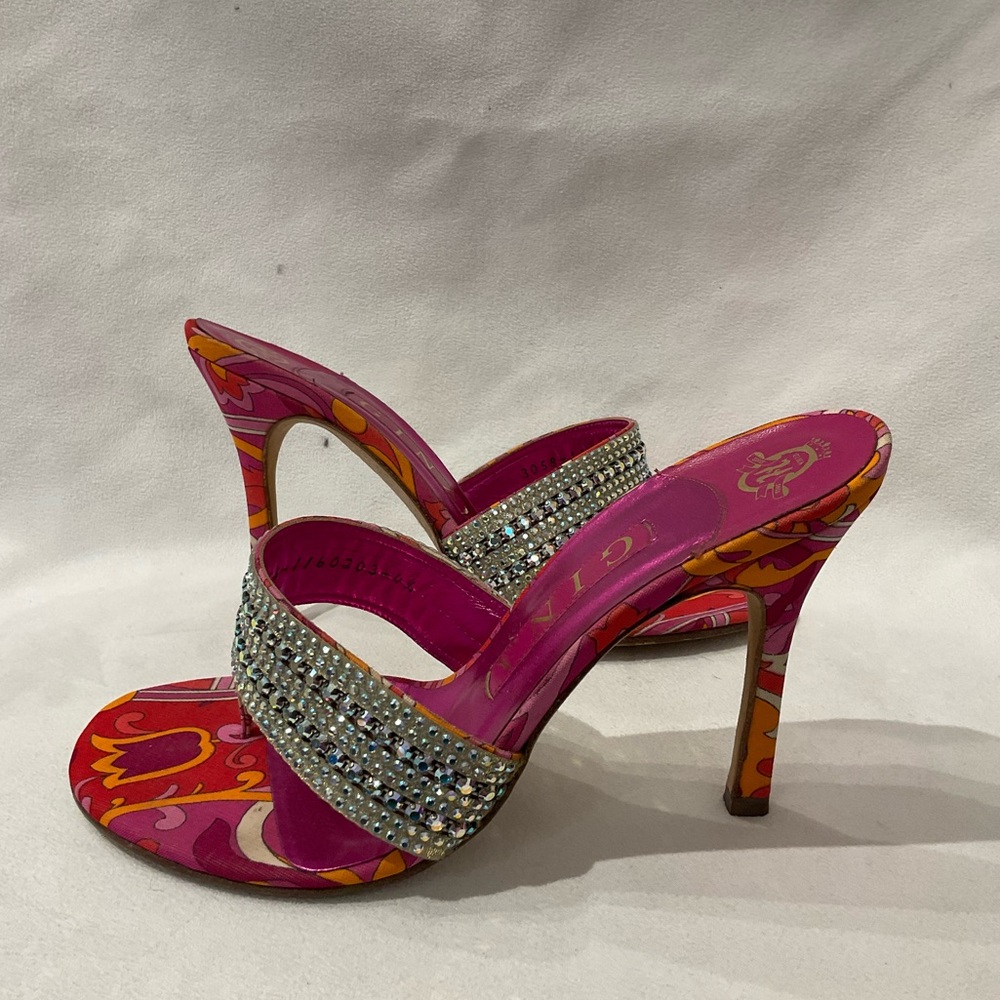 GINA MULES
